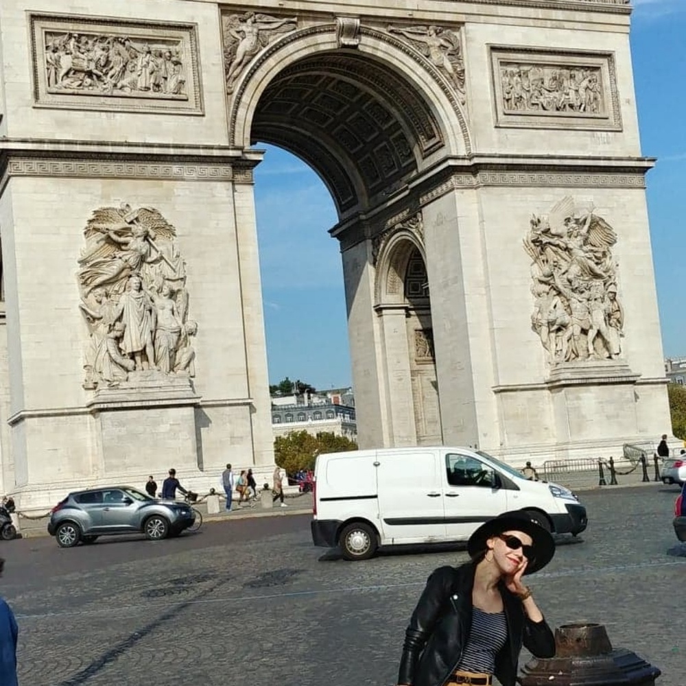 Meet your Posher, Adriana